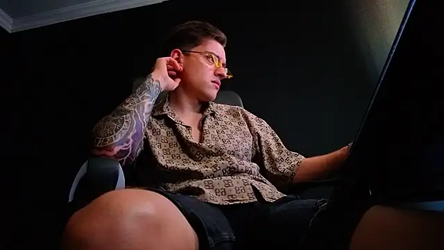 FelixStarkk Live XXX-Chat