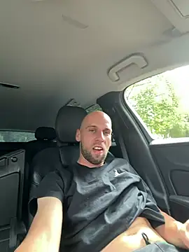 Oliver_outside Live XXX-Chat