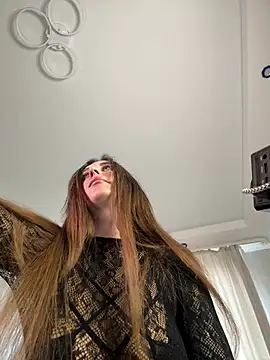 Adelina_LangoriaのライブXXXチャット