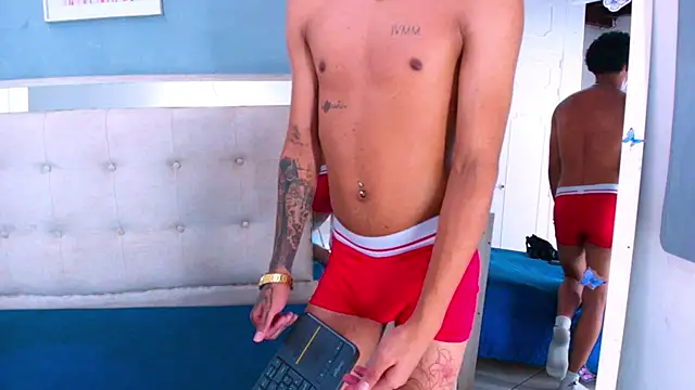 _Thiago12 Live XXX Chat