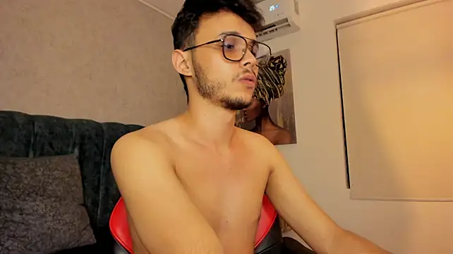 Czat XXX na żywo – Alhan_Twink