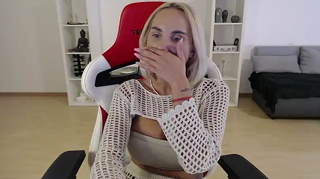 Blondie_VIP Live XXX-Chat