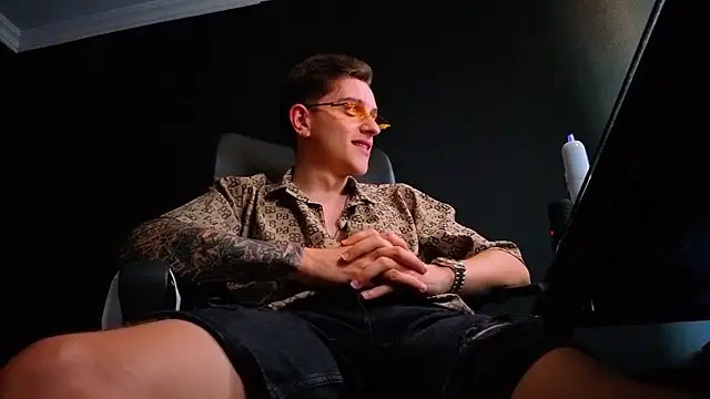 Chat XXX Live FelixStarkk