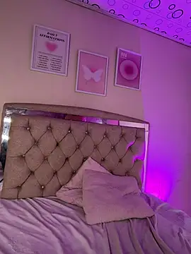 Chat XXX en directo de Candy_tynna