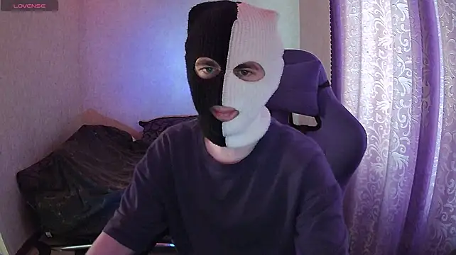 ZXCENSORED- Webcam-Show