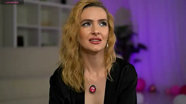 CataleyaKirk's Live XXX Chat