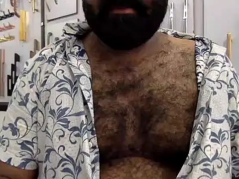 הופעת וובקאם של naughtydaddyy