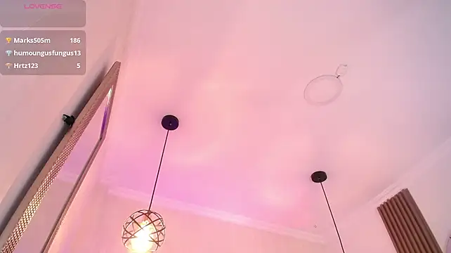 Chat +18 de Amara_Davis1 ao vivo