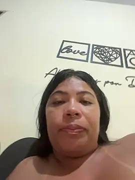 Show de ZahraAmira_ na webcam