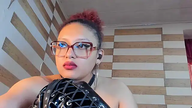 Chat XXX ao vivo de MissVioleta1