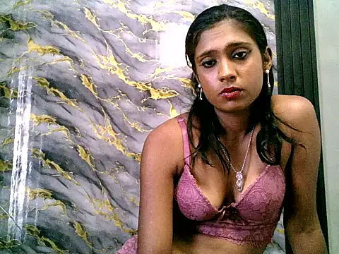 sassyslim's Live XXX Chat