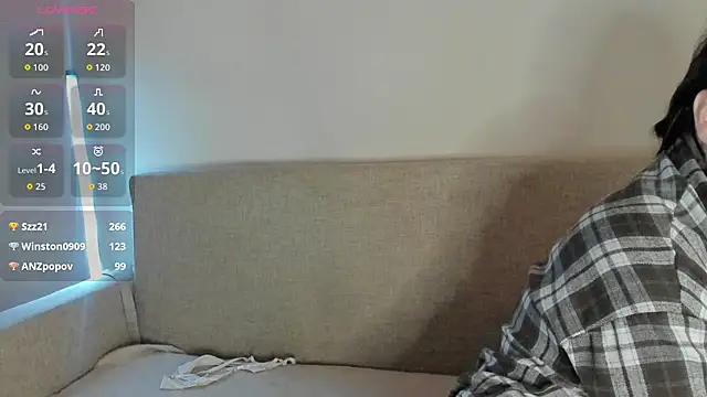 Stiv-Vikki's Live XXX Chat