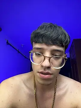 ArthurDaviess21 Live XXX-chat
