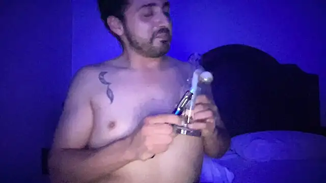 bleauxpuff's Webcam Show