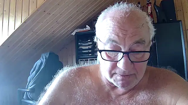 Онлайн чат XXX biggandybig