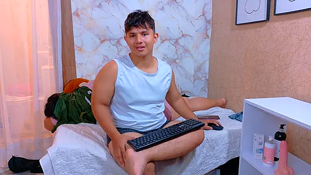 ParejaCurvy20n Live XXX chat