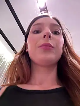 LilluKatten Show in webcam