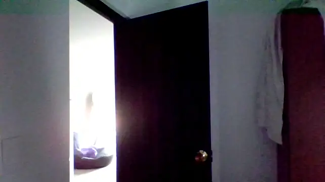 Kenner_fox77 Live XXX-Chat