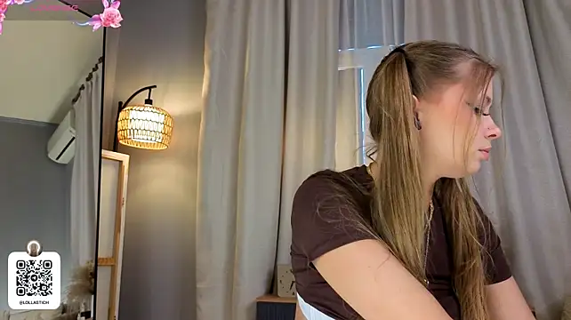 LollaStich XXX чат на живо