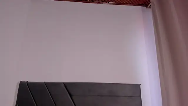 jazlinn4 Live XXX Chat
