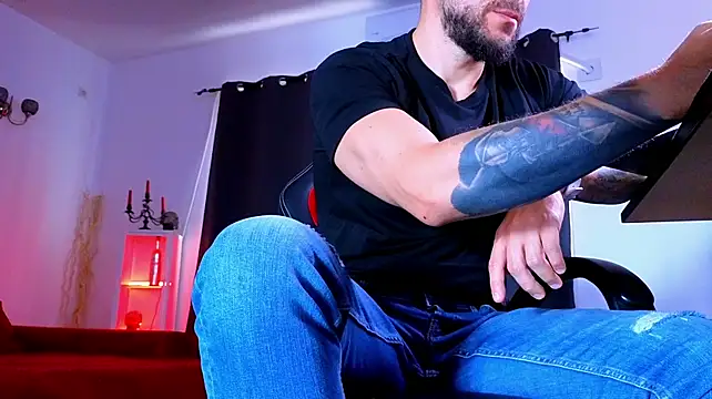 XXX chat uživo modela MightyAaron66