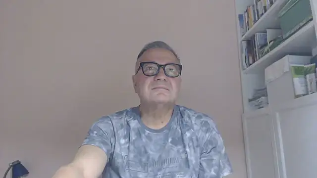 Chat +18 de YOU6me ao vivo