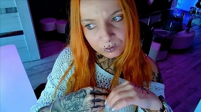 InesGold élő XXX-chatje