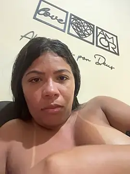 ZahraAmira_'s Live XXX Chat