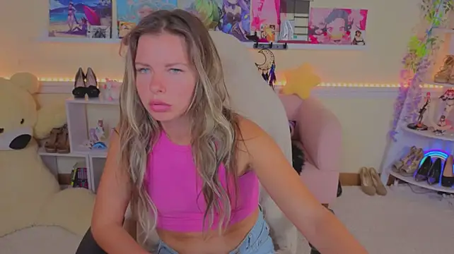 Real_Tini Live XXX-Chat