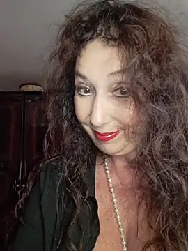 GypsyEsmeralda's Live XXX Chat