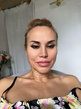 Chatroom XXX en direct de Radmila_Queen_