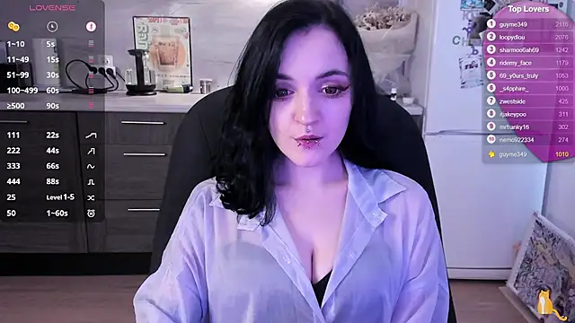lina__tyaaan's Live XXX Chat