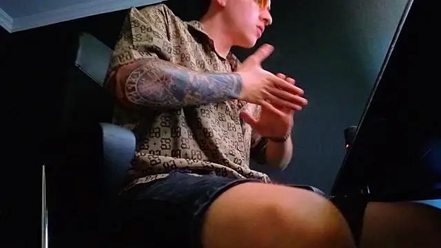 FelixStarkk Chat XXX live