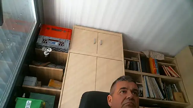 Netter65: διαδικτυακό σόου στην κάμερα