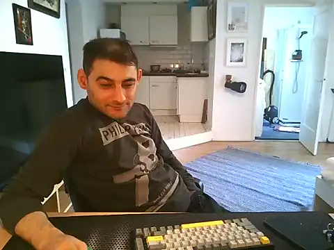 XXX chat uživo modela mihaimichael