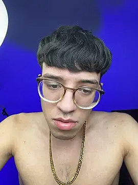 Czat XXX na żywo – ArthurDaviess21