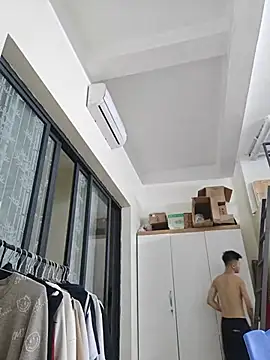 BotDamBigAss 在線直播表演