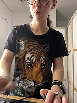 MartiniiSelenna – Naživo XXX chat