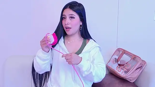 Annie9_ Chat XXX live
