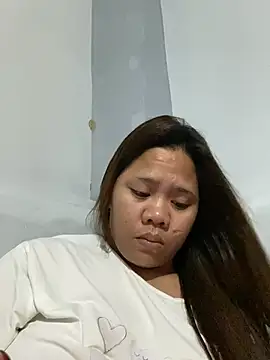 -CLARAMommy- Chat XXX live