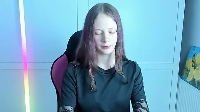 دردشة Skylar_spring الجنسية المباشرة