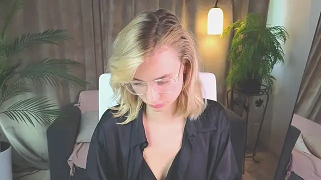 NoraMoreau Live XXX-Chat