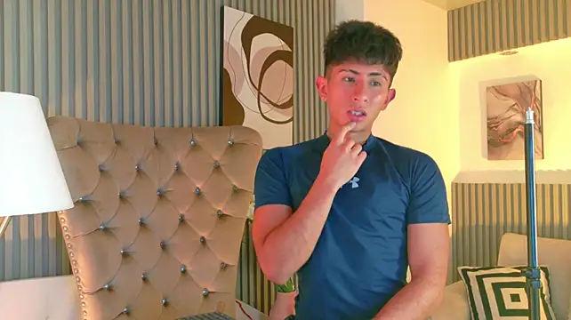 Chatroom XXX en direct de AndyJustgame_