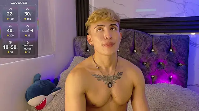 XXX chat uživo modela Saimonvela
