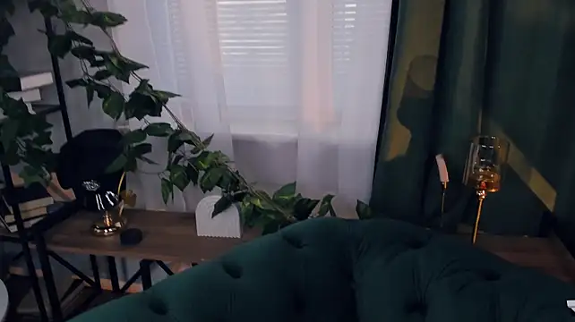 InesPiek's Live XXX Chat
