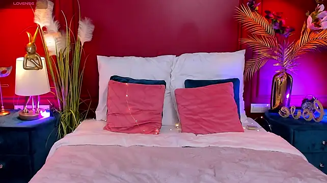 MiaMuse লাইভ XXX চ্যাট