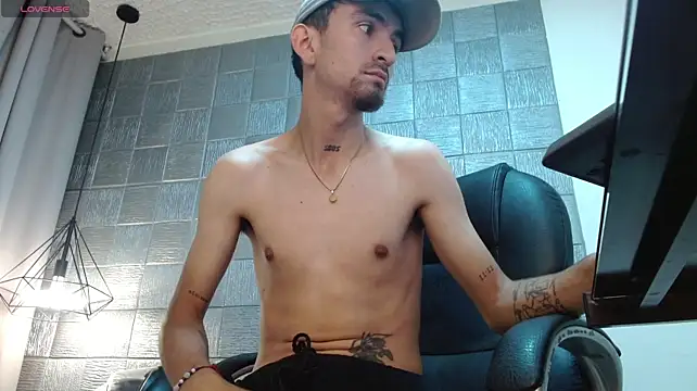 MykeCastle's Webcam Show