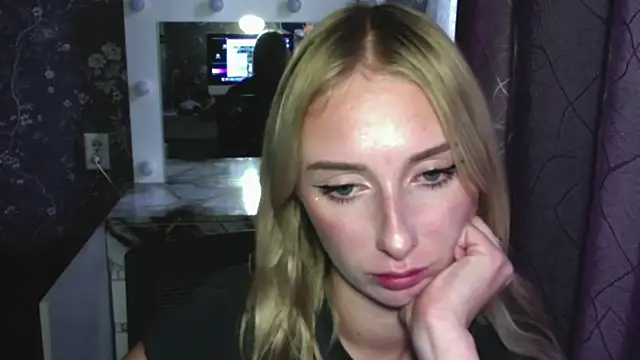 ellisweets' Live XXX Chat