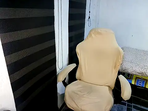 Spicy_RowyCam 现场XXX聊天