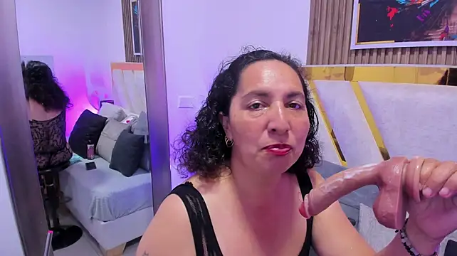 Luna_Naughty1's Live XXX Chat